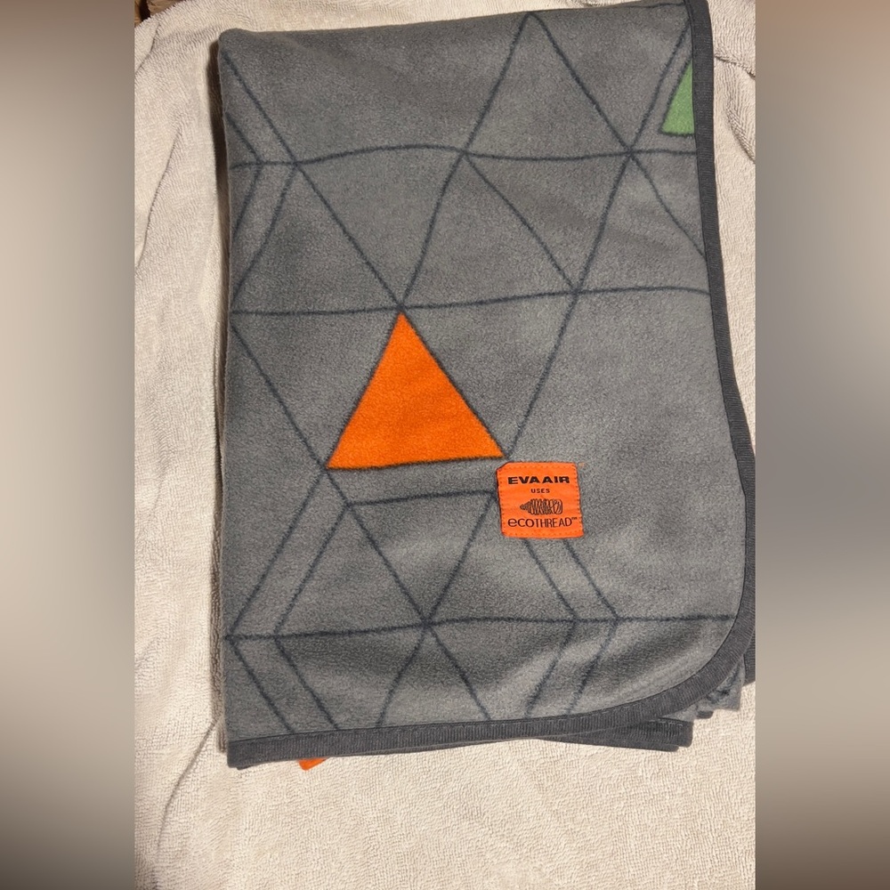 Eva air blanket premium economy class